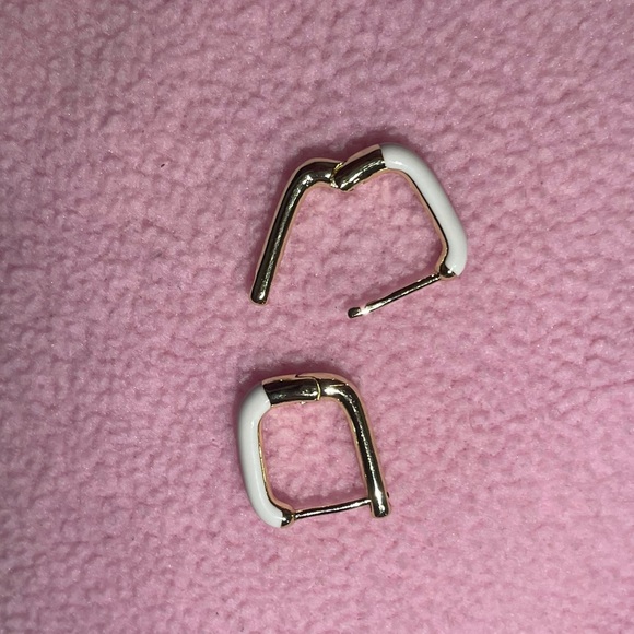 White/Gold Squared Hoop Earrings - Picture 4 of 8